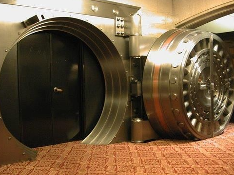 large-amount-bank-deposit.jpg